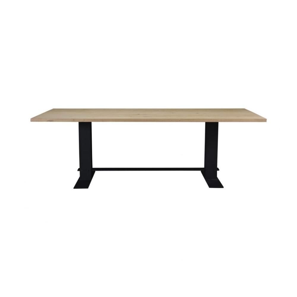 Maximus Dining Table